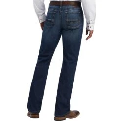 Ariat Men's M2 Traditional Relaxed 3D Garby Bootcut Jeans