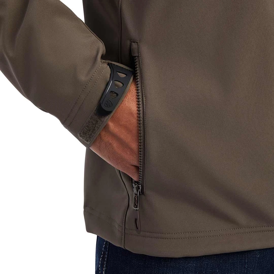 Ariat Men's Logo 2.0 Softshell Jacket - Image 9