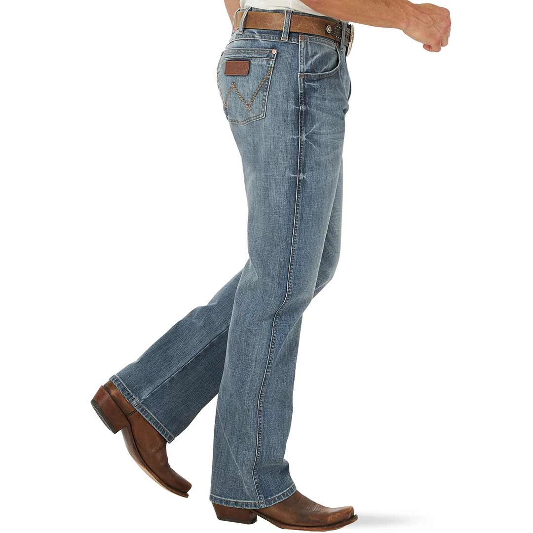 Wrangler Men's Retro Relaxed Fit Bootcut Jeans - Image 2
