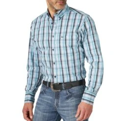 Wrangler Men's 20X Performance Button-Down Plaid Shirt